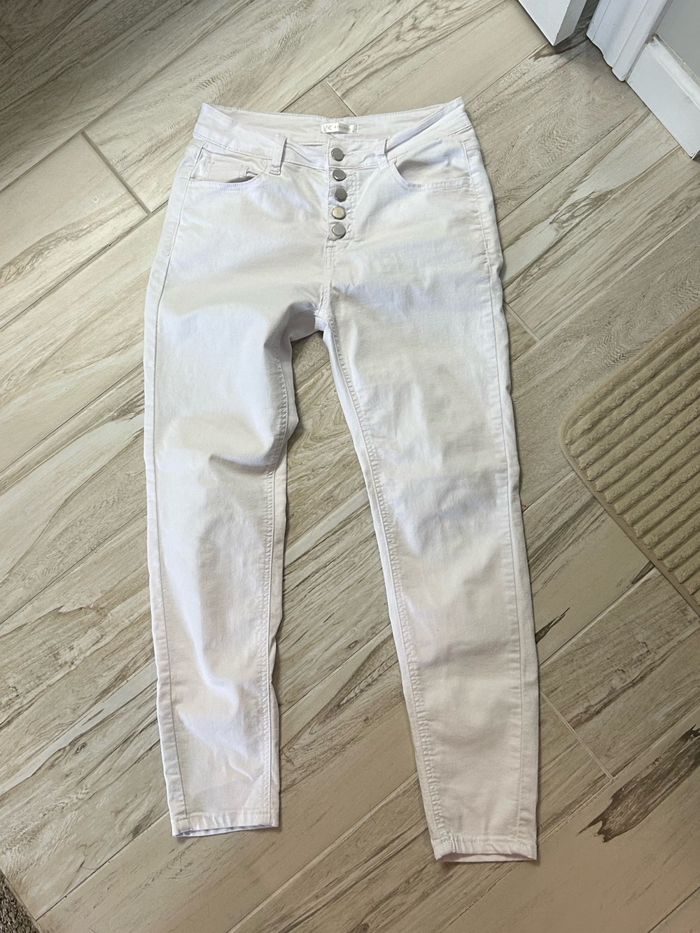White skinny Pants